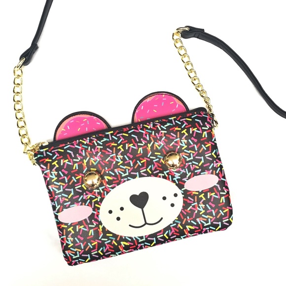 Betsey Johnson Handbags - Betsey Johnson sprinkles bear crossbody purse 🧁🐻
